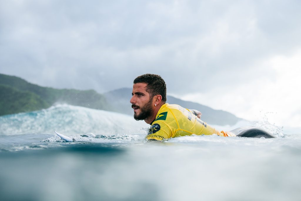 Filipe Toledo, Teahupoo, Tahiti. Foto: WSL