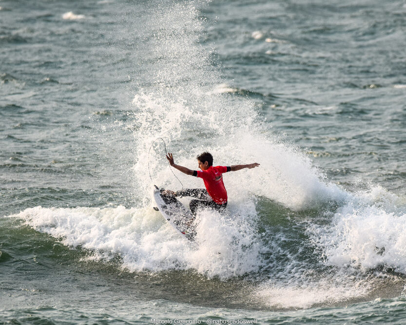 FT Kids On Fire, Praia Grande de Ubatuba (SP). Foto: Marcelo Geacomo / @nabuscadoswell