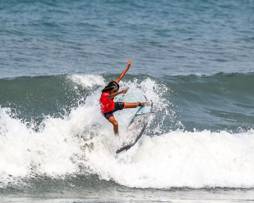 FT Kids On Fire, Praia Grande de Ubatuba (SP). Foto: Marcelo Geacomo / @nabuscadoswell