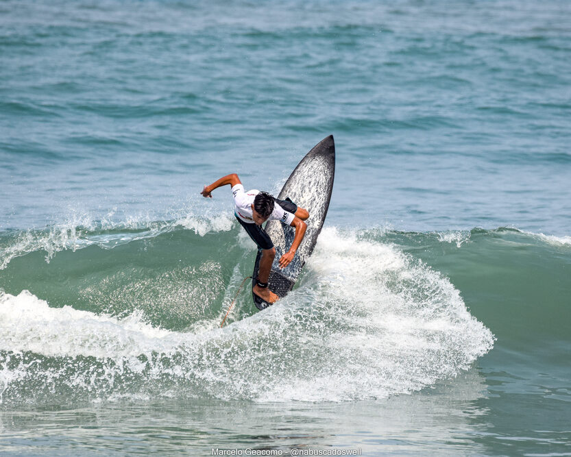 FT Kids On Fire, Praia Grande de Ubatuba (SP). Foto: Marcelo Geacomo / @nabuscadoswell