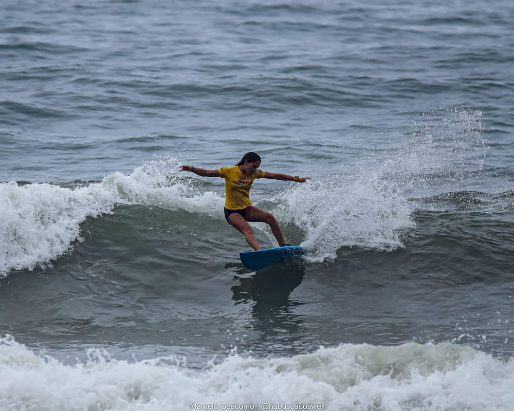 Samira Stephany, FT Kids On Fire 2024, Praia Grande de Ubatuba (SP). Foto: Marcelo Geacomo / @nabuscadoswell