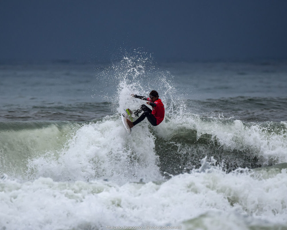 Matheus Jhones, FT Kids On Fire 2024, Praia Grande de Ubatuba (SP). Foto: Marcelo Geacomo / @nabuscadoswell