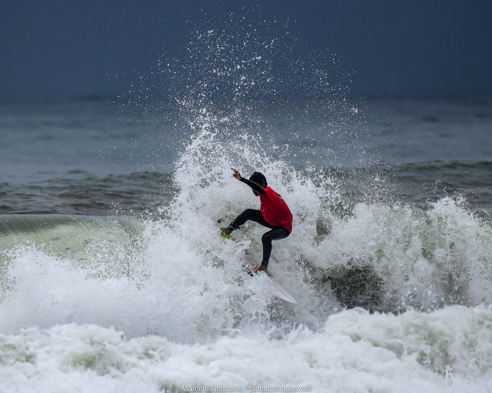 Matheus Jhones, FT Kids On Fire 2024, Praia Grande de Ubatuba (SP). Foto: Marcelo Geacomo / @nabuscadoswell