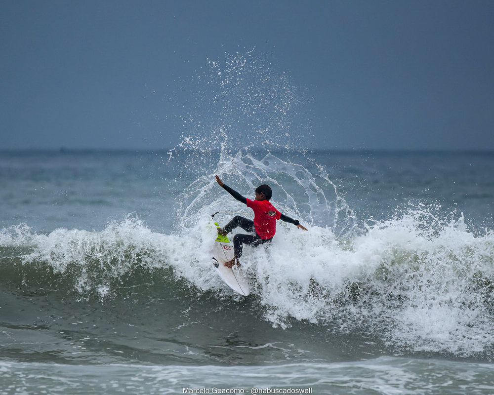 Matheus Jhones, FT Kids On Fire 2024, Praia Grande de Ubatuba (SP). Foto: Marcelo Geacomo / @nabuscadoswell