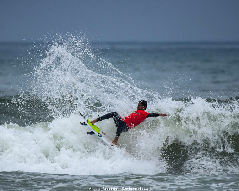 Matheus Jhones, FT Kids On Fire 2024, Praia Grande de Ubatuba (SP). Foto: Marcelo Geacomo / @nabuscadoswell