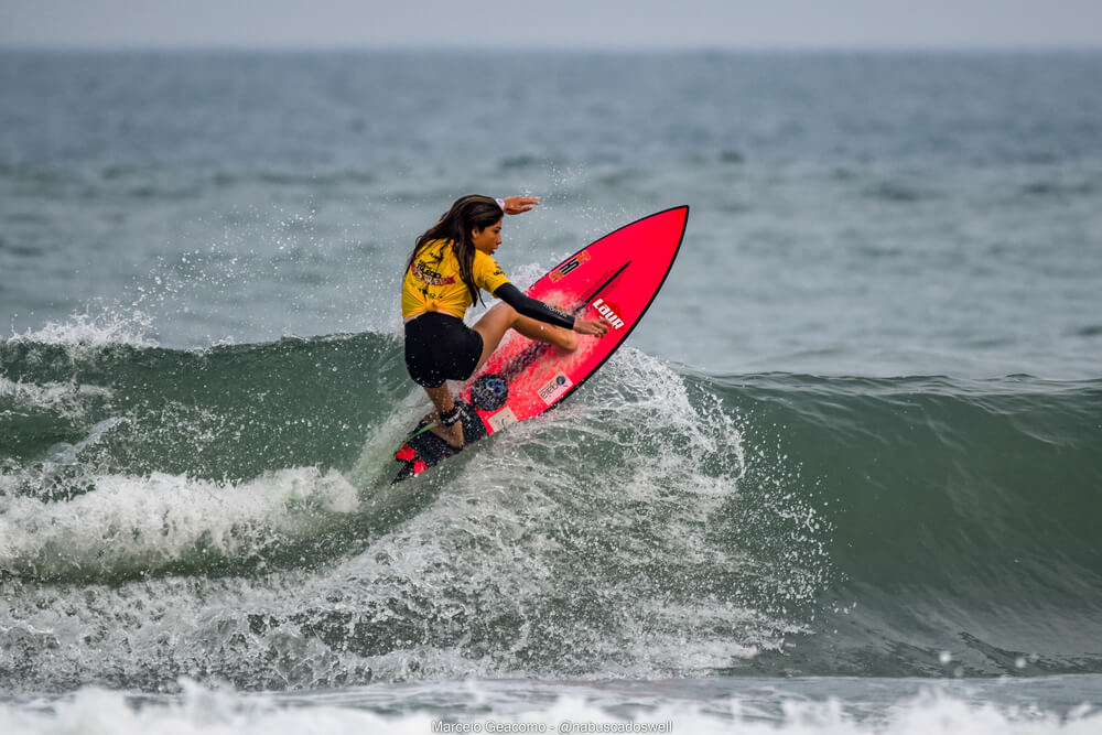 Mariana Elias, FT Kids On Fire 2024, Praia Grande de Ubatuba (SP). Foto: Marcelo Geacomo / @nabuscadoswell