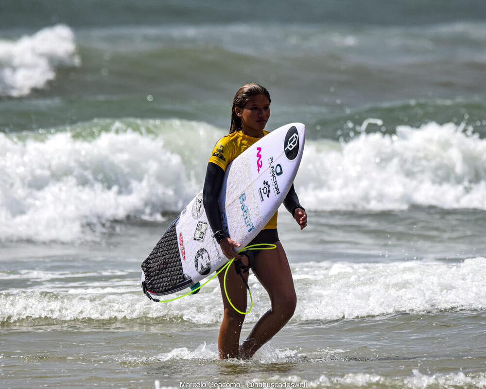 Lanay Thompson, FT Kids On Fire 2024, Praia Grande de Ubatuba (SP). Foto: Marcelo Geacomo / @nabuscadoswell