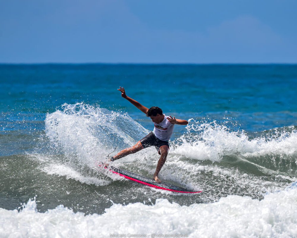 Miguel Gomes, Segunda etapa do FT Kids On Fire 2024, Praia Grande de Ubatuba (SP). Foto: Marcelo Geacomo / @nabuscadoswell