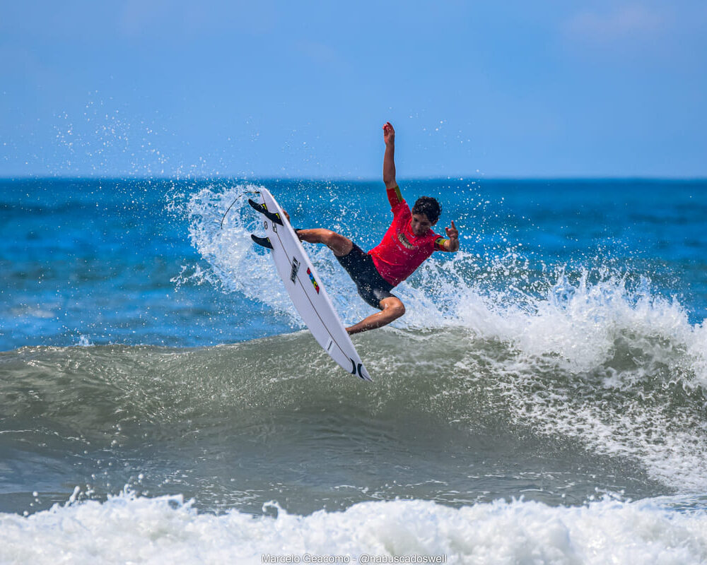 Bryan Almeida, Segunda etapa do FT Kids On Fire 2024, Praia Grande de Ubatuba (SP). Foto: Marcelo Geacomo / @nabuscadoswell