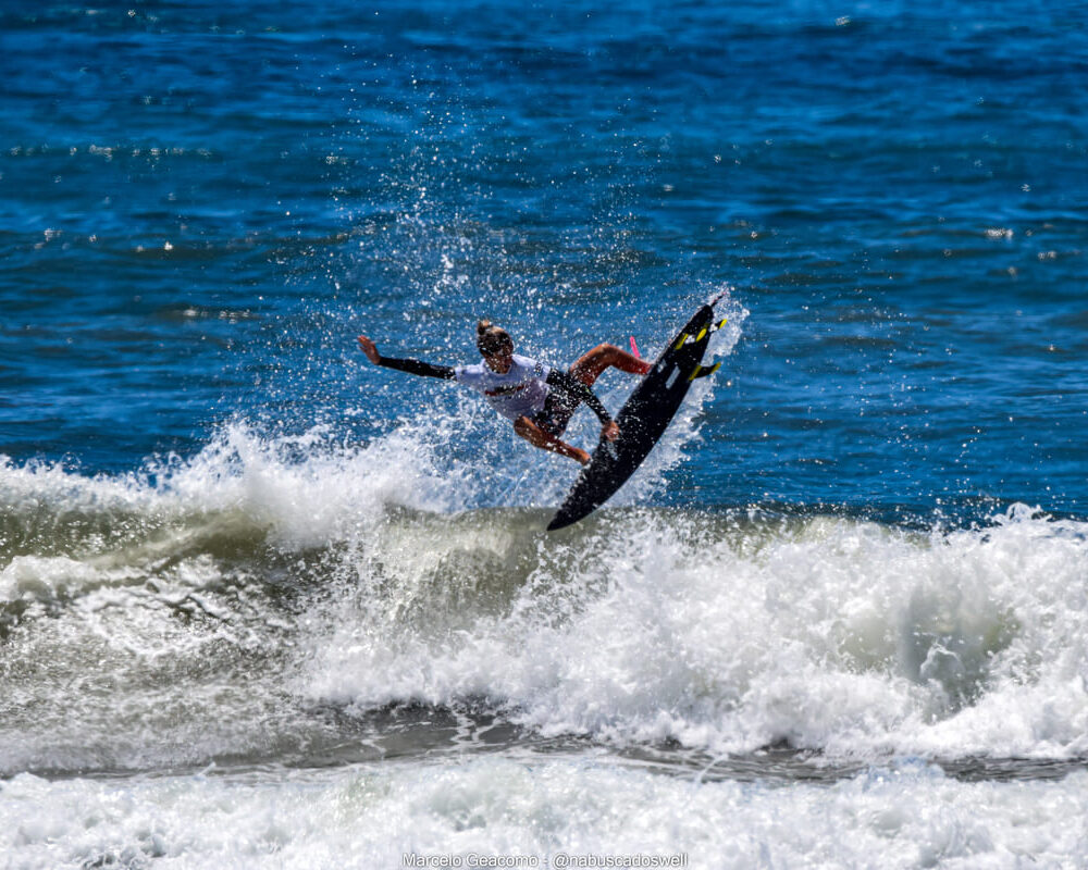 Eduardo Mulford, FT Kids On Fire 2024, Praia Grande de Ubatuba (SP). Foto: Marcelo Geacomo / @nabuscadoswell