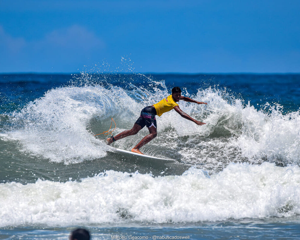 Davi de Souza, Segunda etapa do FT Kids On Fire 2024, Praia Grande de Ubatuba (SP). Foto: Marcelo Geacomo / @nabuscadoswell