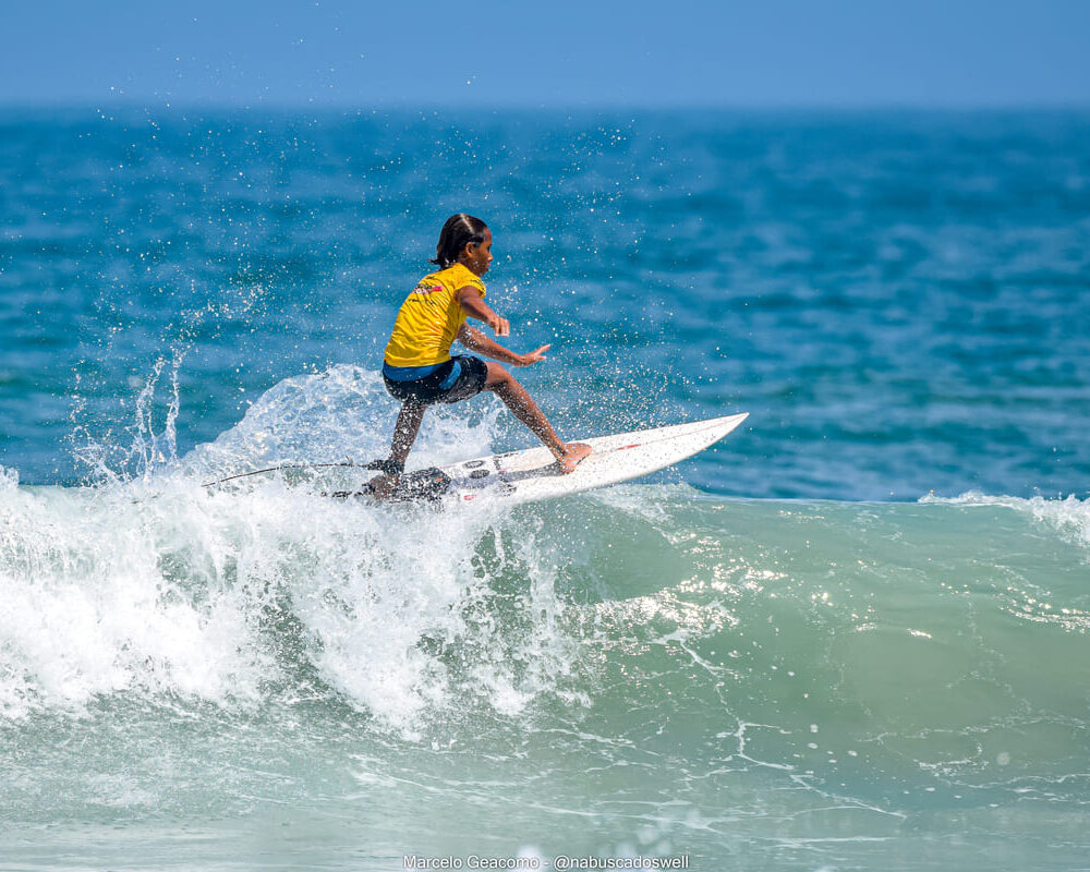 Kaipo Tomazzi, Terceira etapa do FT Kids On Fire 2024, Praia Grande de Ubatuba (SP). Foto: Marcelo Geacomo / @nabuscadoswell