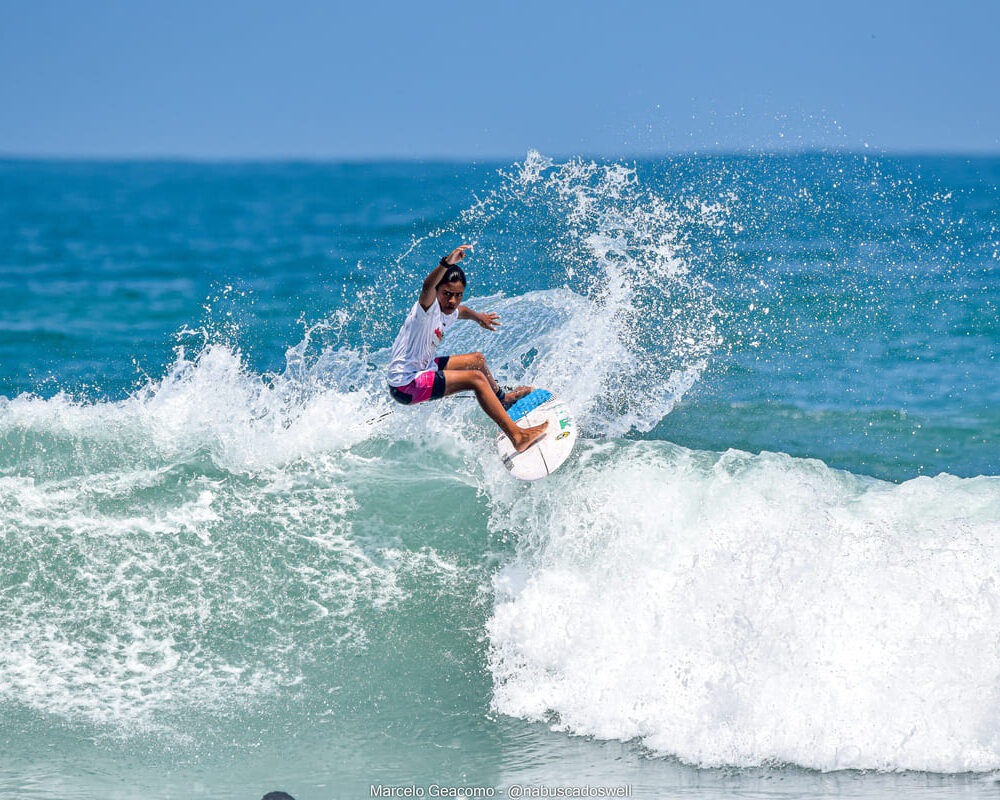 Raoni Rodrigues, Terceira etapa do FT Kids On Fire 2024, Praia Grande de Ubatuba (SP). Foto: Marcelo Geacomo / @nabuscadoswell