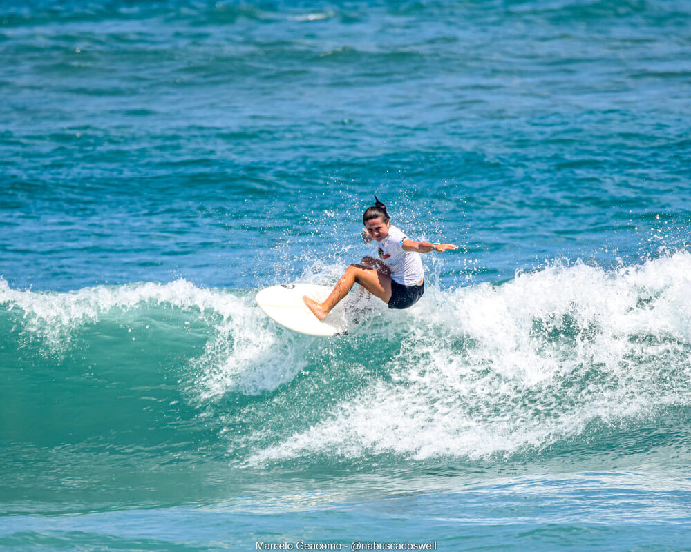 Marina Suguimoto, Terceira etapa do FT Kids On Fire 2024, Praia Grande de Ubatuba (SP). Foto: Marcelo Geacomo / @nabuscadoswell