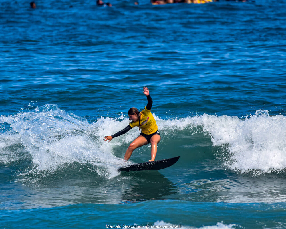 Luli Savoi, FT Kids On Fire 2024, Praia Grande de Ubatuba (SP). Foto: Marcelo Geacomo / @nabuscadoswell