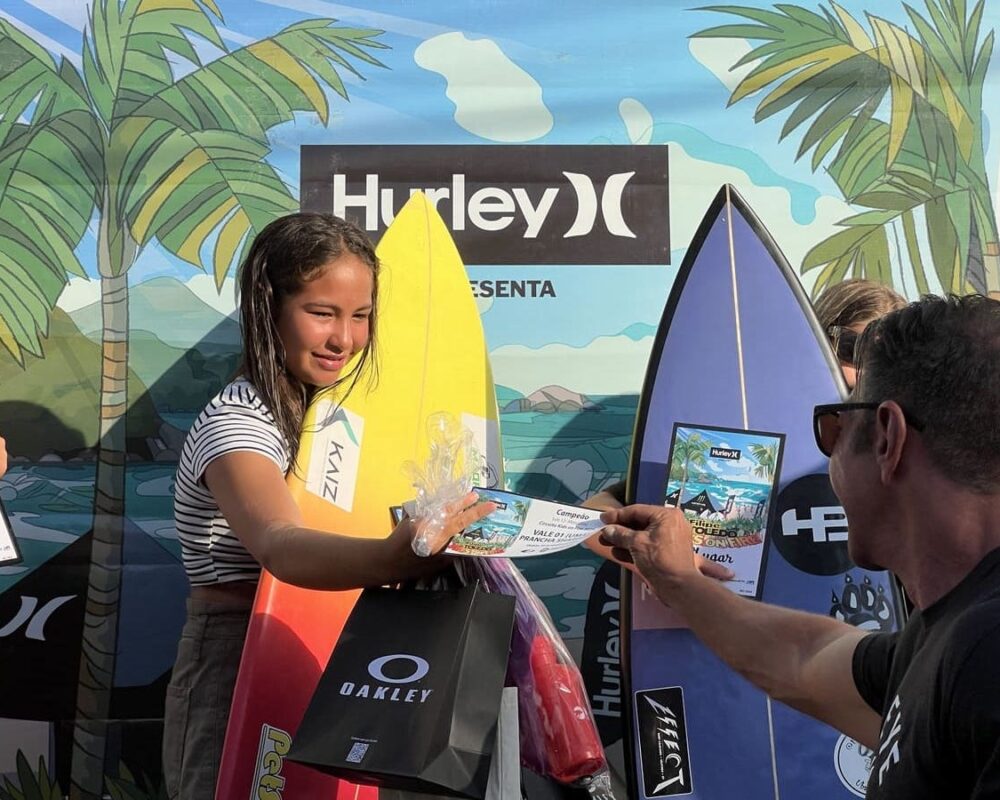 Catarina Kobayashi, Terceira etapa do FT Kids On Fire 2024, Praia Grande de Ubatuba (SP). Foto: Marcelo Geacomo / @nabuscadoswell