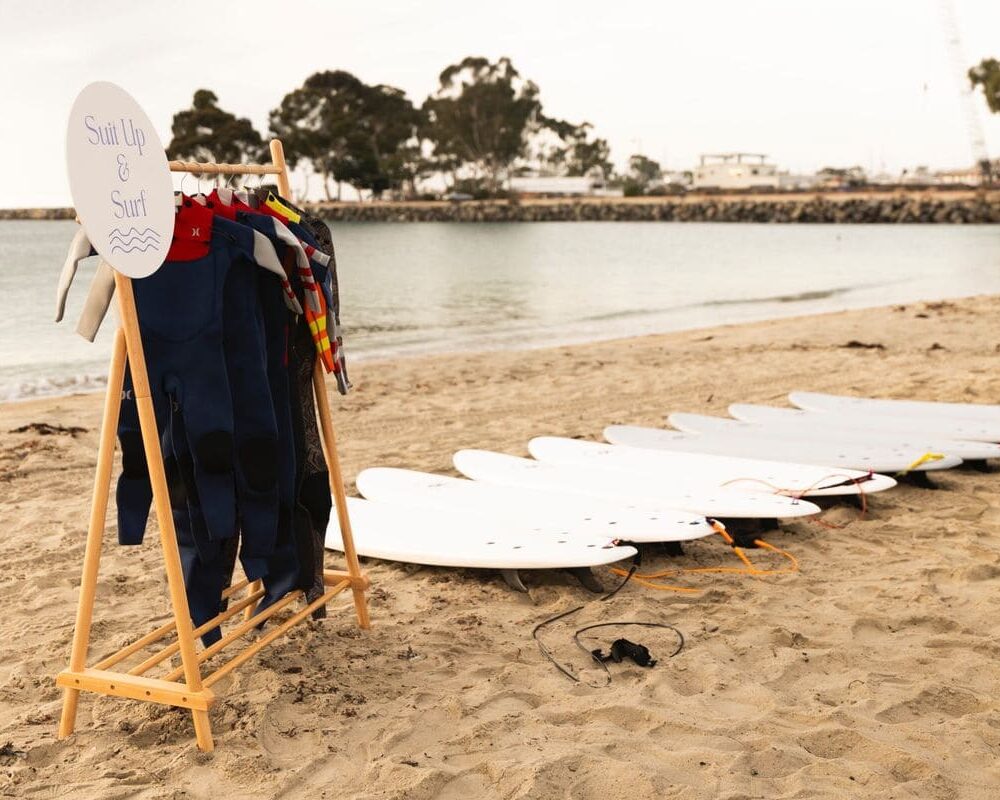 Instituto Filipe Toledo, em parceria com a The Wild and Whimsy Foundation, participa de ação social com crianças em San Clemente. Foto: Wellington Gonzalez / @wellington_g