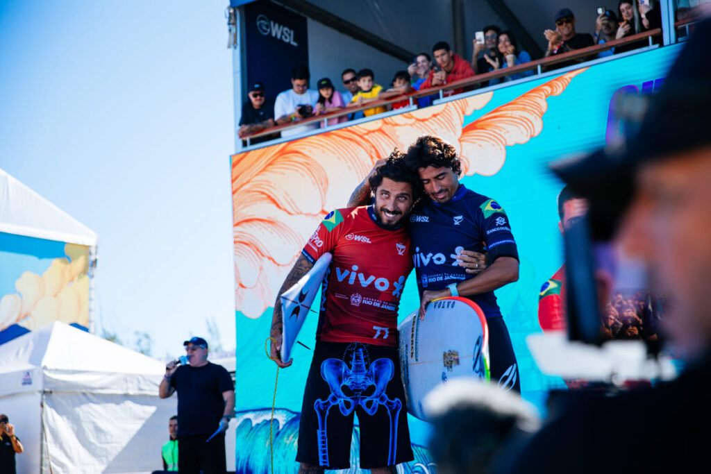 Filipe Toledo 25RIO 5754 Camila Othon