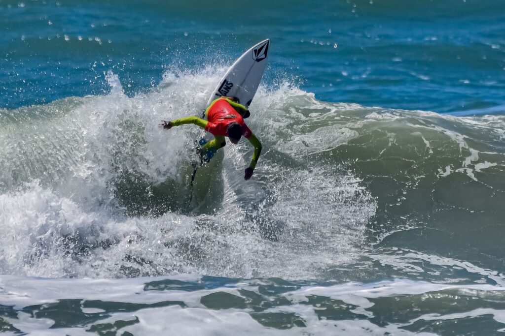 Matheus Jhones, Primeira etapa do Circuito Filipe Toledo Kids On Fire 2025, Praia Grande, Ubatuba (SP). Foto: Marcelo Geacomo / @nabuscadoswell